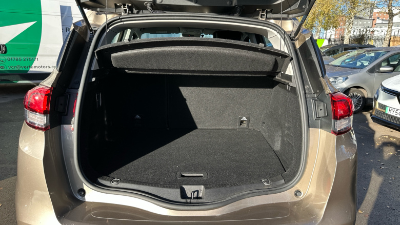 Renault Scenic 1.5 dCi Dynamique Nav 5dr Auto Diesel Estate